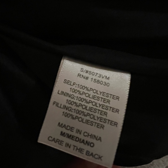 NWT Easel Cropped Puffer Vest Size M - Picture 13 of 13